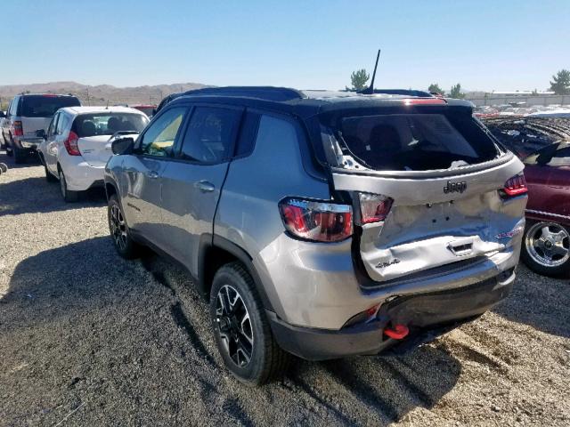 3C4NJDDB0KT785423 - 2019 JEEP COMPASS TR GRAY photo 3