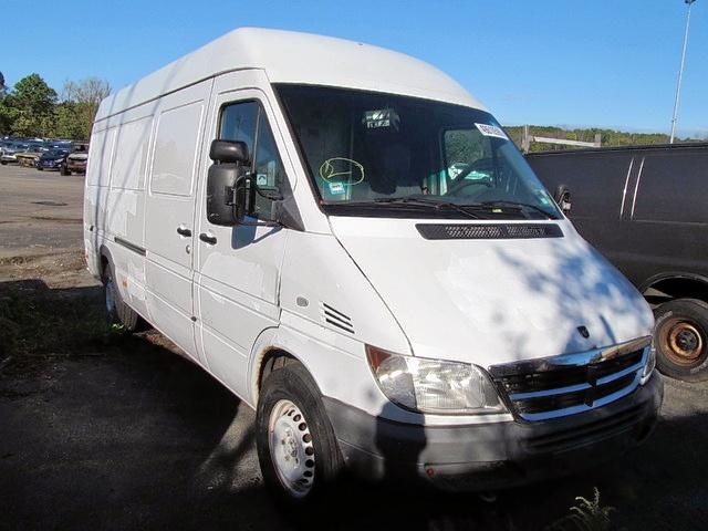 WD0PD744265961114 - 2006 DODGE SPRINTER 2 WHITE photo 1