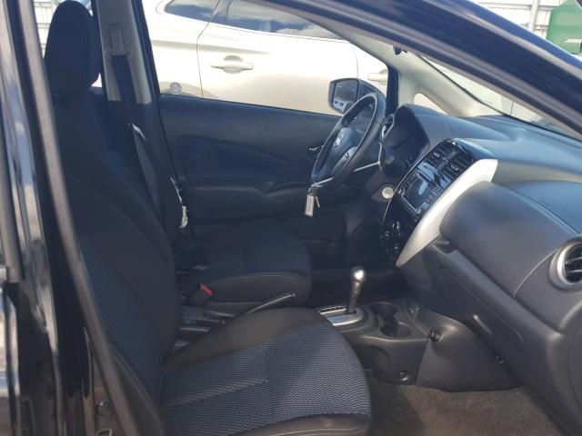 3N1CE2CP2HL358589 - 2017 NISSAN VERSA NOTE BLACK photo 5