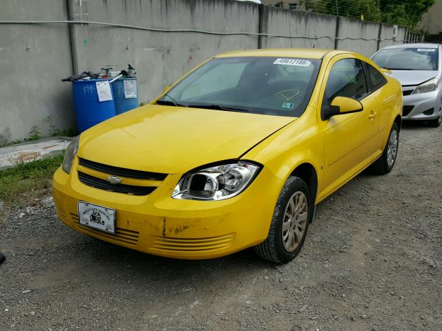 1G1AL18H697238380 - 2009 CHEVROLET COBALT LT YELLOW photo 2