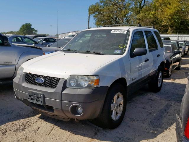 1FMYU96H96KC35983 - 2006 FORD ESCAPE HEV WHITE photo 2