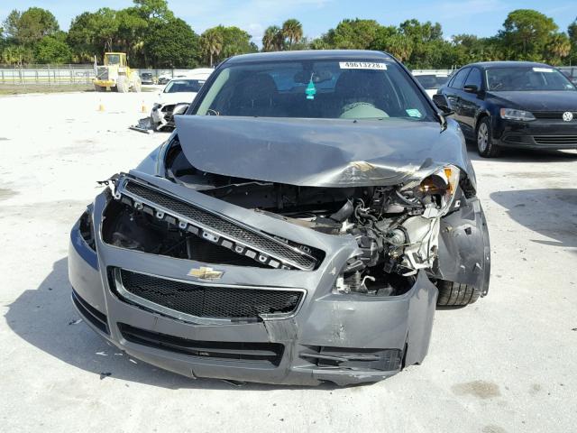 1G1ZB5EB5A4116628 - 2010 CHEVROLET MALIBU LS Сұр фото 9