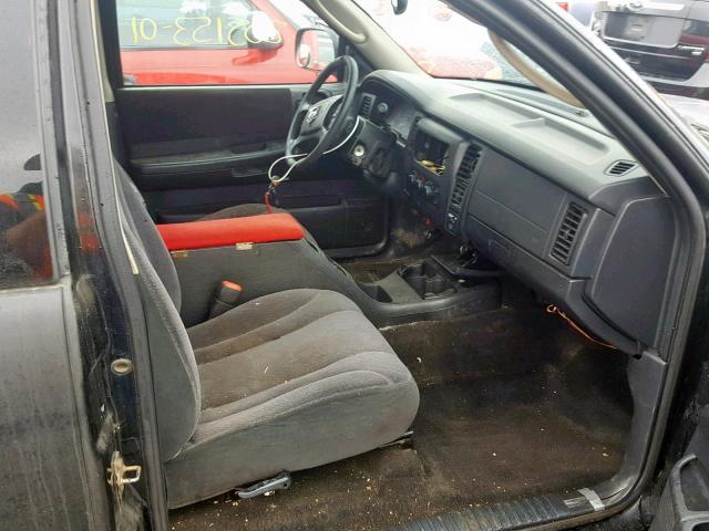 1B7GL22Z11S214112 - 2001 DODGE DAKOTA BLACK photo 5