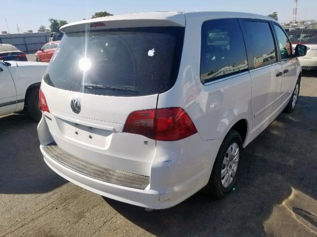 2V4RW4D14AR268417 - 2010 VOLKSWAGEN ROUTAN S WHITE photo 4