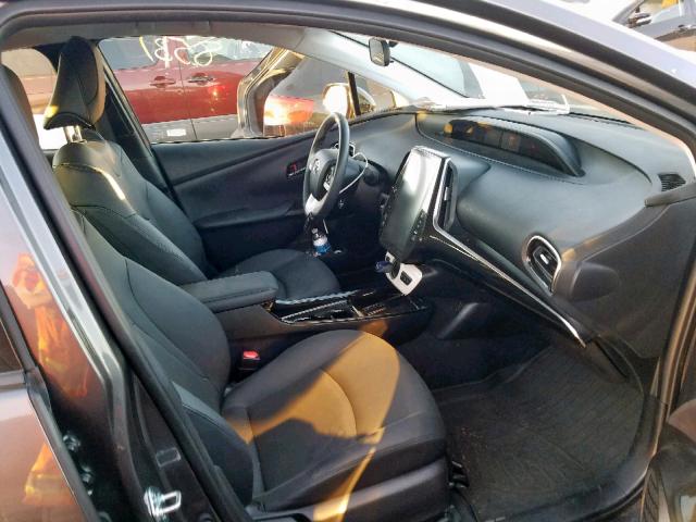 JTDKARFP0H3067142 - 2017 TOYOTA PRIUS PRIM 灰色 照片 5