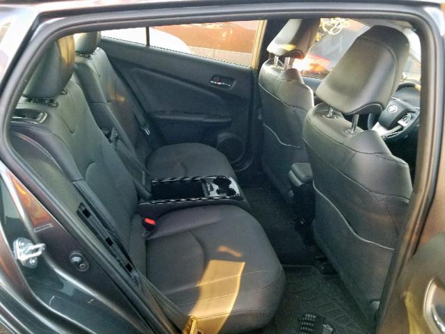 JTDKARFP0H3067142 - 2017 TOYOTA PRIUS PRIM 灰色 照片 6