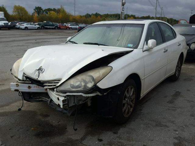 JTHBF30G030118316 - 2003 LEXUS ES 300 WHITE photo 2