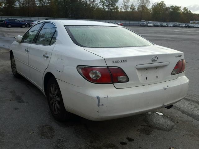 JTHBF30G030118316 - 2003 LEXUS ES 300 WHITE photo 3