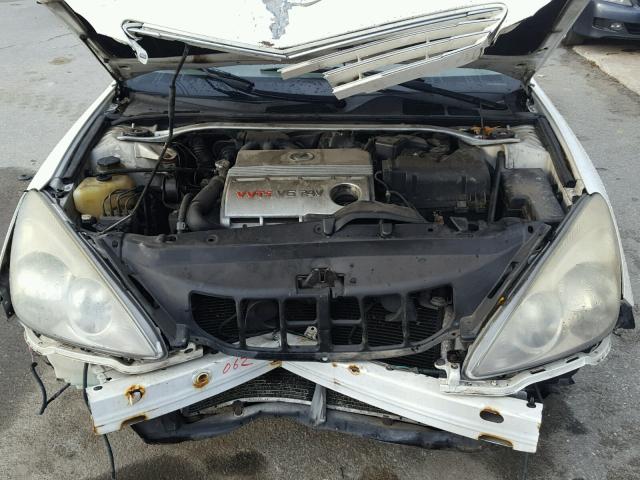 JTHBF30G030118316 - 2003 LEXUS ES 300 WHITE photo 7