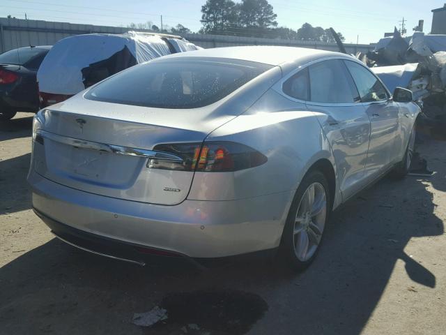 5YJSA1H20FFP74793 - 2015 TESLA MODEL S 85 SILVER photo 4