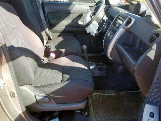 JTLKT324140165180 - 2004 TOYOTA SCION XB SILVER photo 5