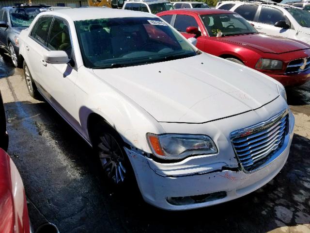 2C3CCAAG1CH105172 - 2012 CHRYSLER 300 WHITE photo 1