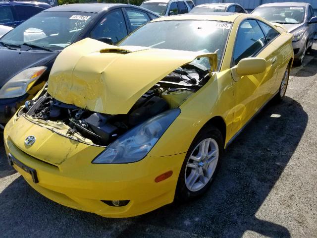 JTDDR32T240174335 - 2004 TOYOTA CELICA GT YELLOW photo 2