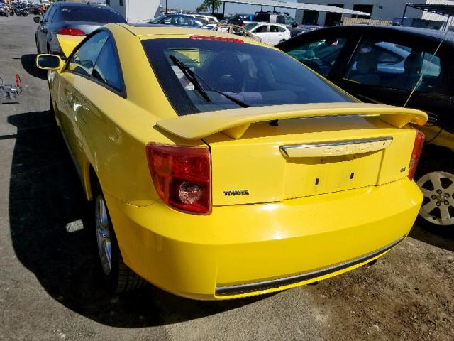 JTDDR32T240174335 - 2004 TOYOTA CELICA GT YELLOW photo 3