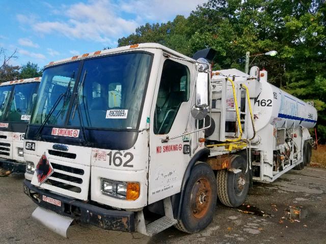 1FVMCFAKX2RJ25411 - 2002 FREIGHTLINER COE CONDOR WHITE photo 2