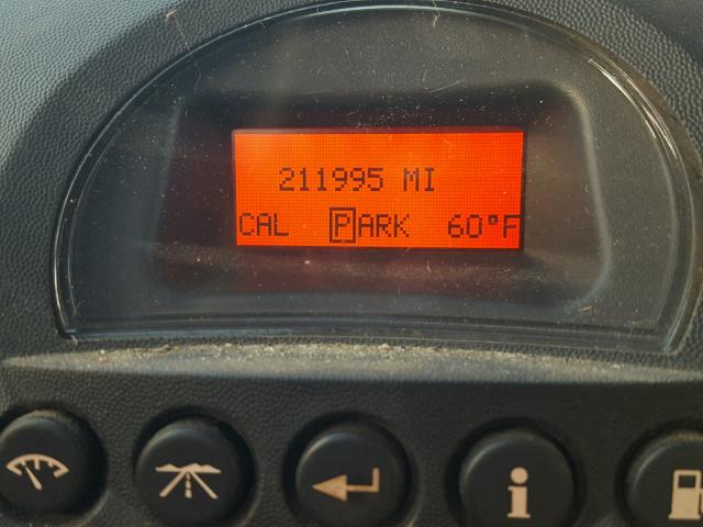 2G2WR524X51180259 - 2005 PONTIAC GRAND PRIX WHITE photo 8