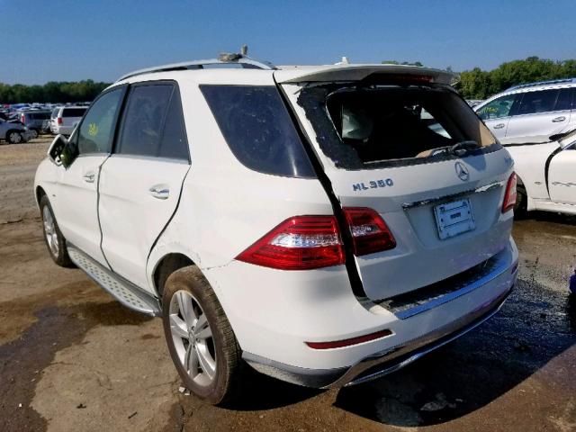 4JGDA5HB8CA016944 - 2012 MERCEDES-BENZ ML 350 4MA WHITE photo 3