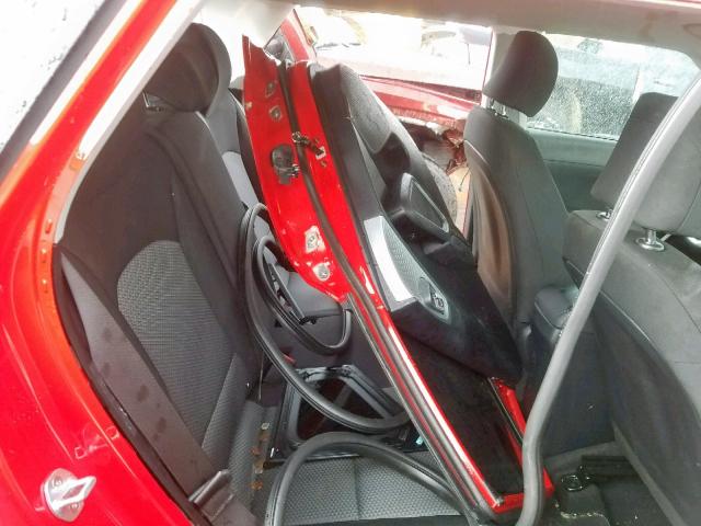 KNDJ23AU5L7045397 - 2020 KIA SOUL LX RED photo 6