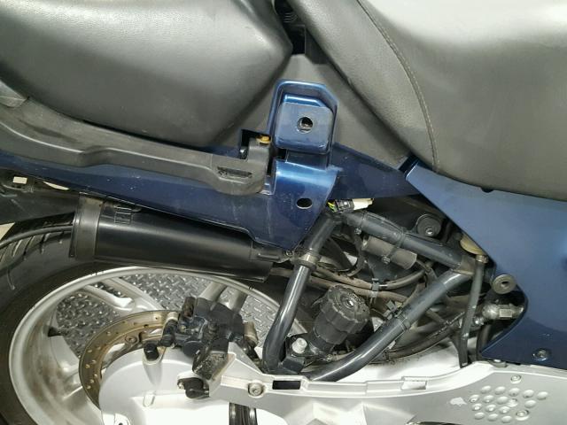 WB10499A54ZE92451 - 2004 BMW R1150 RT BLUE photo 15