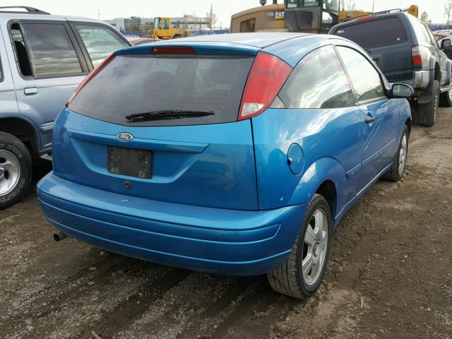 1FAFP31N17W337386 - 2007 FORD FOCUS ZX3 BLUE photo 4