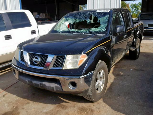 1N6AD07U48C420420 - 2008 NISSAN FRONTIER C BLACK photo 2