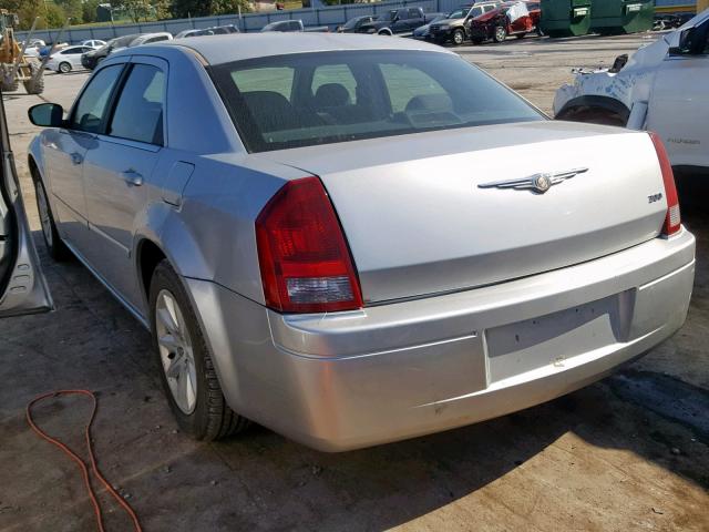 2C3KA43R66H211543 - 2006 CHRYSLER 300 SILVER photo 3