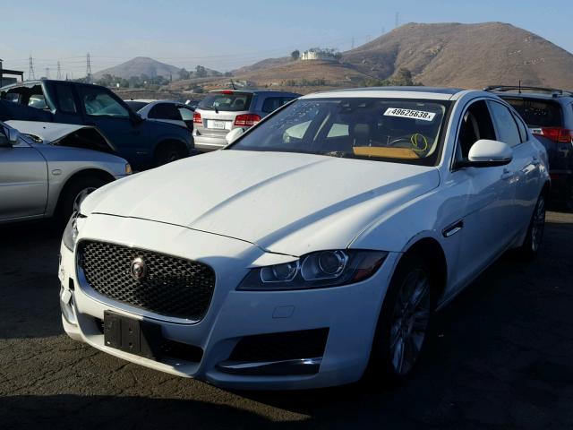 SAJBD4BV1GCY10728 - 2016 JAGUAR XF PREMIUM WHITE photo 2