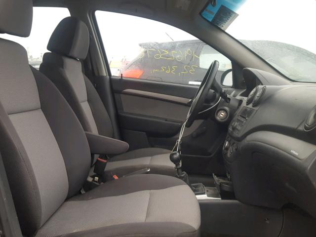 KL1TD66E09B624932 - 2009 CHEVROLET AVEO LS BLACK photo 5