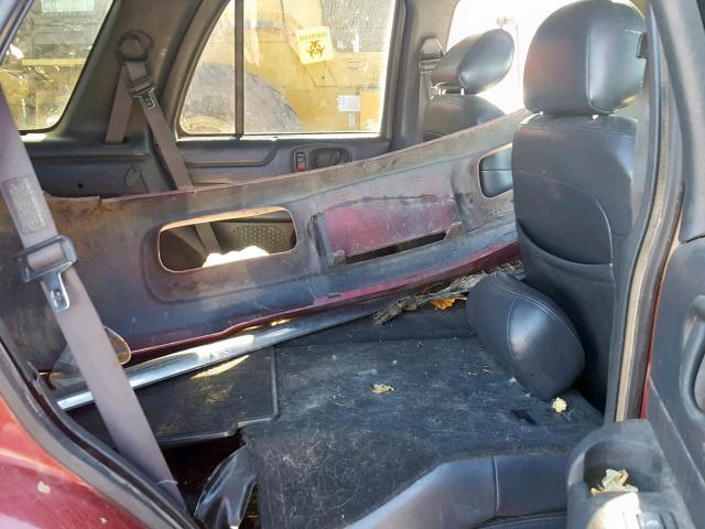 1GKDT13W3W2547182 - 1998 GMC ENVOY MAROON photo 6