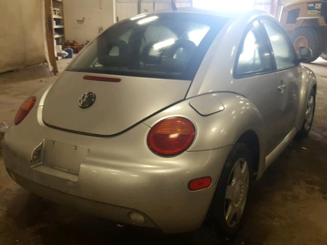 3VWCC21C0YM433459 - 2000 VOLKSWAGEN NEW BEETLE 灰色 照片 4
