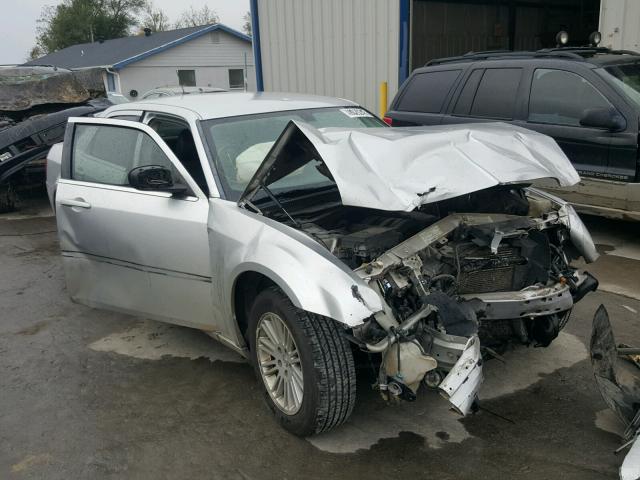 2C3KA53G08H330695 - 2008 CHRYSLER 300 TOURIN SILVER photo 1