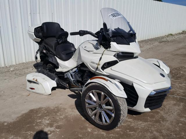 2BXREDD22HV000988 - 2017 CAN-AM SPYDER ROA WHITE photo 1