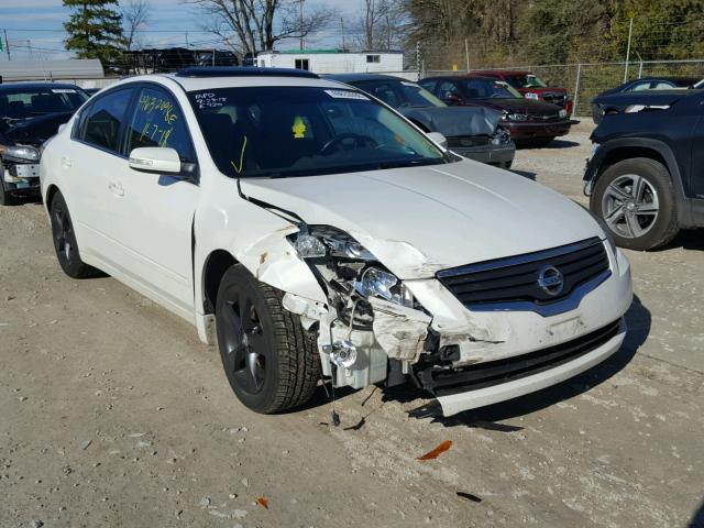 1N4BL21E68N421411 - 2008 NISSAN ALTIMA 3.5 WHITE photo 1