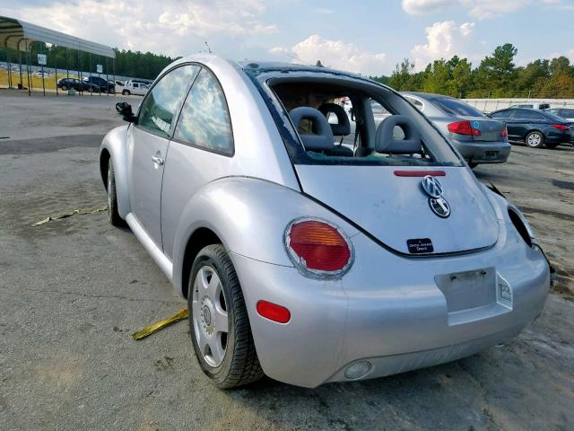 3VWCA21C0YM467312 - 2000 VOLKSWAGEN NEW BEETLE ნაცრისფერი ფოტო 3