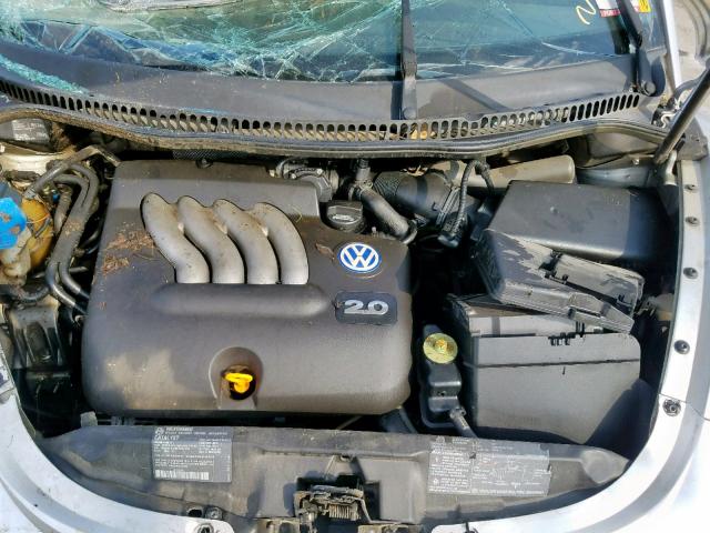 3VWCA21C0YM467312 - 2000 VOLKSWAGEN NEW BEETLE ნაცრისფერი ფოტო 7