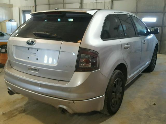 2FMDK30C09BA74744 - 2009 FORD EDGE SPORT SILVER photo 4