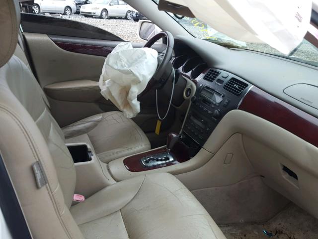 JTHBA30G045017389 - 2004 LEXUS ES 330 WHITE photo 5