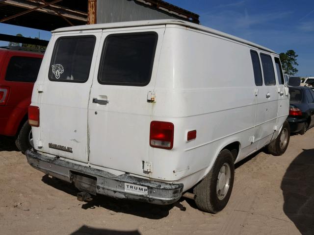 1GCDG15H7J7148950 - 1988 CHEVROLET G10 WHITE photo 4