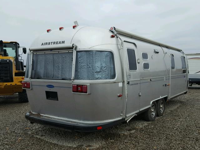 1STTBYP218J522933 - 2008 AIRS TRAVELTRAI 银色 照片 4