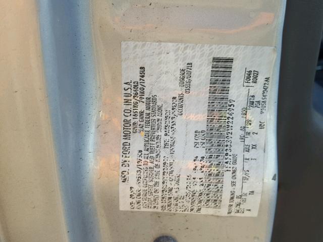 1FAFP38392W224959 - 2002 FORD FOCUS ZTS SILVER photo 10