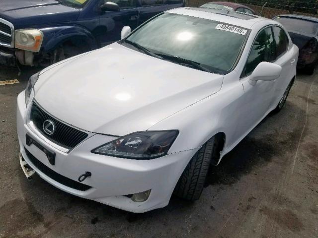 JTHBE262885018452 - 2008 LEXUS IS 350 WHITE photo 2