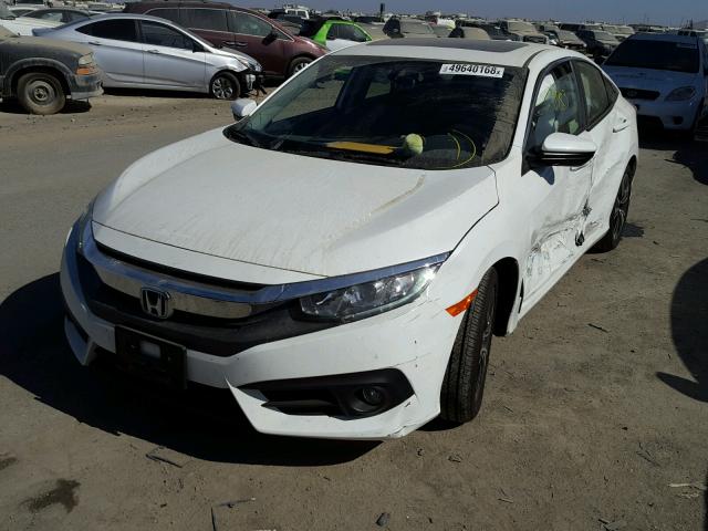 JHMFC1F72JX006305 - 2018 HONDA CIVIC EXL WHITE photo 2