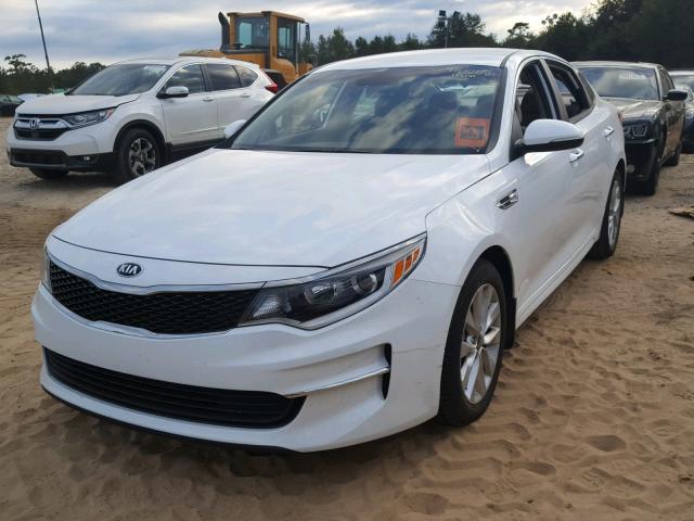 5XXGT4L30JG251829 - 2018 KIA OPTIMA LX WHITE photo 2