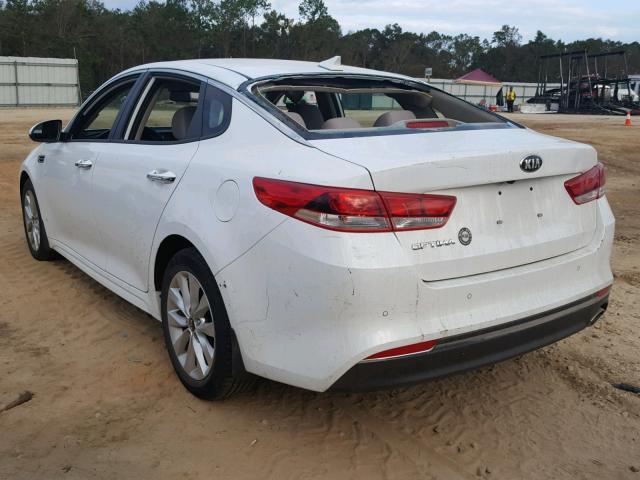 5XXGT4L30JG251829 - 2018 KIA OPTIMA LX WHITE photo 3