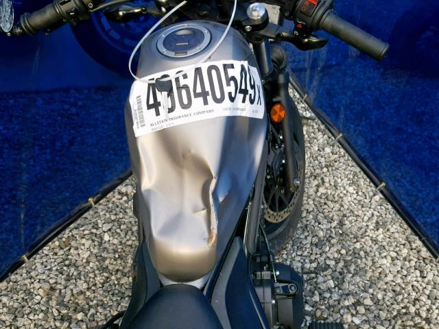 MLHPC5605J5101319 - 2018 HONDA CMX500 GRAY photo 9