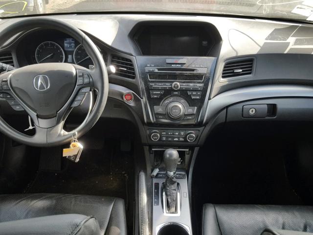 19VDE1F70DE019201 - 2013 ACURA ILX 20 TEC SILVER photo 9