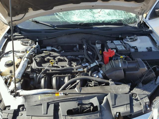 3FAHP0GA2AR267015 - 2010 FORD FUSION S SILVER photo 7