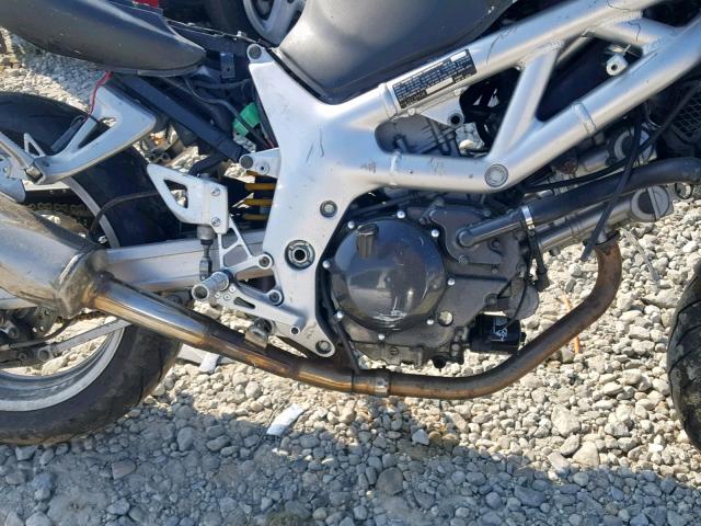 JS1VP52A822104502 - 2002 SUZUKI SV650 S TWO TONE photo 7