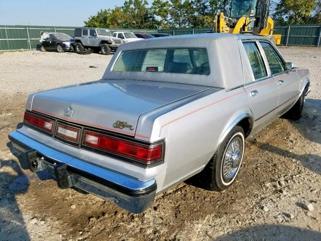 1C3BF66P6HX767034 - 1987 CHRYSLER FIFTH AVEN SILVER photo 4