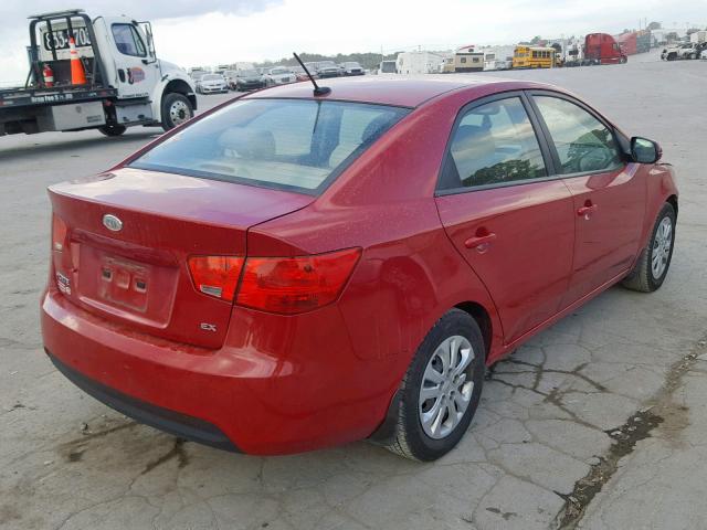 KNAFU4A2XD5735550 - 2013 KIA FORTE EX MAROON photo 4